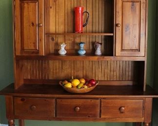 Romweber Bonnet Top Pine Hunt-board with Hutch. Base (70’W x 18”D x 33’H) Hutch (59”W x 12”D x 56”H) Overall: (70”W x 18”D x 89”H)