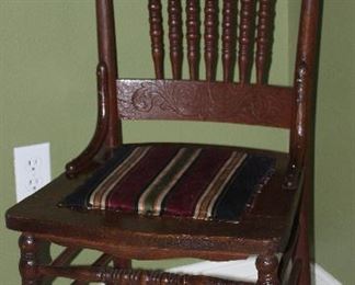 Antique Oak Press Back w/turned Spindles,Rabbit Ear Side Chair