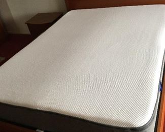 **Best Offer** $350 Queen bed or entire BR Set $850 includes dresser, lingerie chest, 2 nightstands and queen bed with new Casper mattress 