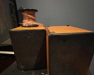 ADS-L300 Speakers