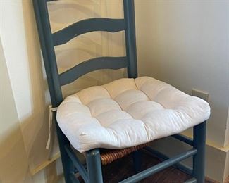 Painted rush chair w cushion