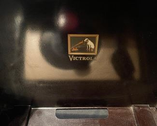 RCA Victor vintage record player see stubbsestates.com to bid