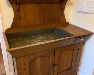 "Pine" dry sink with "zinc" liner