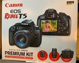 2 year old Canon EOS Rebel T5 camera in box