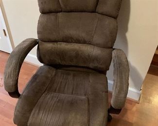 Rolling office chair