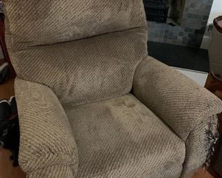 Large recliner -as-is