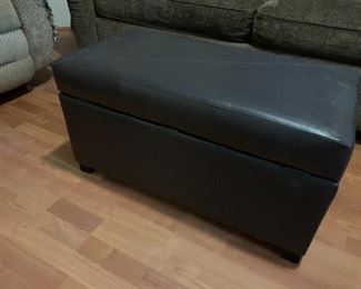 Storage ottoman