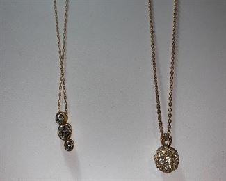 About 150 pieces of costume jewelry