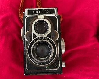 Icoflex collectable vintage camera.