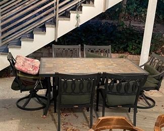Another nice patio table & 5 matching chairs..