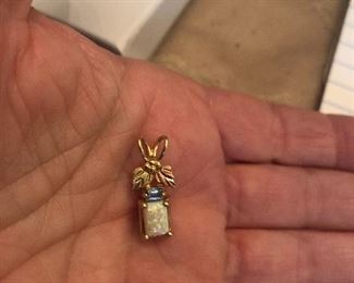 Approx. 3/4 of inch. Tiny but precious 