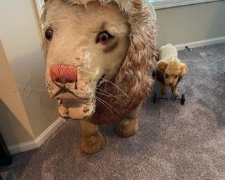 Antique STEIFF Large Lion - Originally Displayed in FAO SCHWARZ in NYC