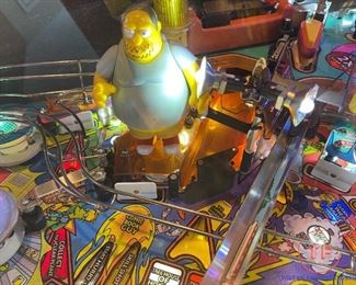 THE SIMPSONS Pinball Party Pinball Machine by STERN - In Excellent Condition  
