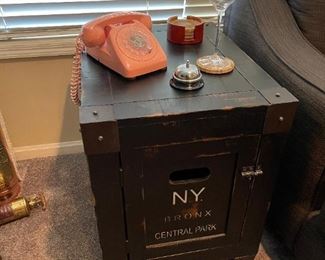 CITY GRAFFITI COLLECTION 1 Door Side Table