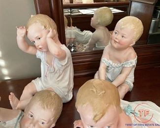 Large 12" Gebrüder HEUBACH Bisque PIANO BABY Figurines 