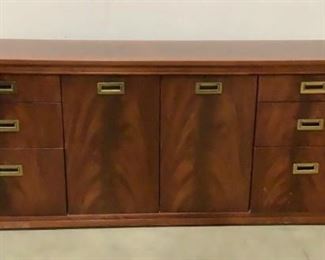 Located in: Chattanooga, TN
MFG Alma
Credenza
Size (WDH) 72"Wx20"Dx30"H
**Sold As Is Where is**

SKU: M-8-A
