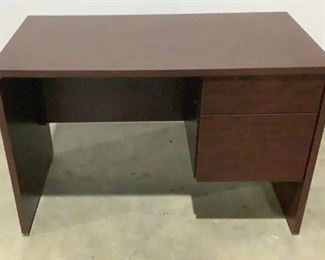 Located in: Chattanooga, TN
Desk
Size (WDH) 60"W X 29 1/4"D X 29 1/2"
2 Drawer
*Includes Keys*
*Sold As Is Where Is*

SKU: P-8-A