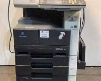Located in: Chattanooga, TN
MFG Konica Minolta
Model DK-506
Ser# AORCOY3008944
Power (V-A-W-P) 120V, 60Hz, 11.8A
Copying Machine
Paper Feeding Error
MFR: May 2009
Copy, Scan, Fax
**Sold As Is Where Is**
Powers on will not print