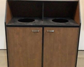 Located in: Chattanooga, TN
Dual Trash Bin
Size (WDH) 43 3/4"W X 22 3/4"D X 49"H
*Includes Trash Cans*
*Sold As Is Where Is*