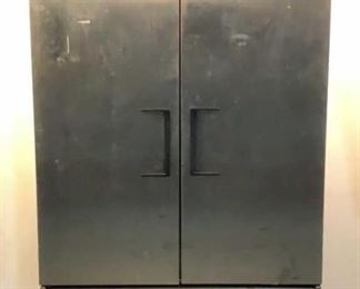 Located in: Chattanooga, TN
MFG True
Model T-49
Ser# 1-3494357
Power (V-A-W-P) 1/2Hp, 115V, 60Hz, Ph1, 9.5A
2 Door Rolling Refrigerator
Size (WDH) 54"Wx29-1/2"Dx83"H
No Key
**Sold As Is Where Is**

SKU: A-4
Tested- Works