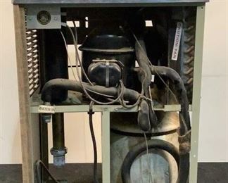 Located in: Chattanooga, TN
MFG EBCO
Model DP7M-2
Ser# 7844143785
Power (V-A-W-P) V - 115, Hz - 60, A - 4.6
Water Fountain
*Missing Covers*
*Sold As Is Where Is*
Unable to Test