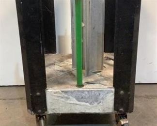 Located in: Chattanooga, TN
MFG Metro
Rolling Plate Rack
Size (WDH) 23"W x 23"D x 32-1/4"H
**Sold as is Where is**

SKU: C-8-12