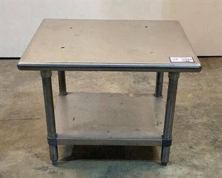 Located in: Chattanooga, TN
Stainless Steel Table
Size (WDH) 30"W x 24"D x 24"H

**Sold as is Where is**