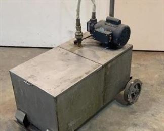 Located in: Chattanooga, TN
Model 402
Power (V-A-W-P) 120 Volts, 60 Hz, 10 Amps
Mobile Oil Caddy

**Sold as is Where is**
Unable To Test