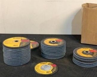 Located in: Chattanooga, TN
Assorted Grinding Wheels
DeWalt & CGW
Approx. 55
*Sold As Is Where Is*
