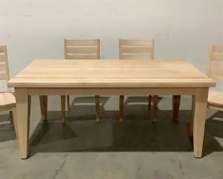 Located in: Chattanooga, TN
Table w/ Chairs
Size (WDH) 72"W X 39 1/2"D X 30 1/2"H
(4) Chairs
*Sold As Is Where Is*