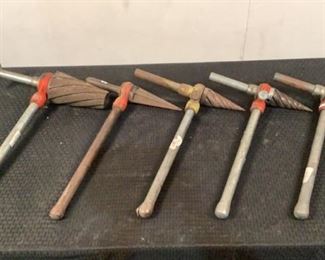 Located in: Chattanooga, TN
MFG Ridgid
Pipe Reamers

**Sold as is where is**

SKU: H-3-A