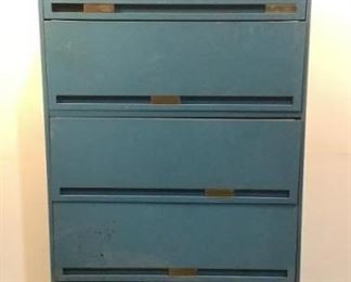 Located in: Chattanooga, TN
5 Drawer Lateral Filing Cabinet
Size (WDH) 36"Wx19"Dx64-1/2:H
No Key
Pegboard Attached to The Back
**Sold As Is Where Is**

SKU: S-FLOOR