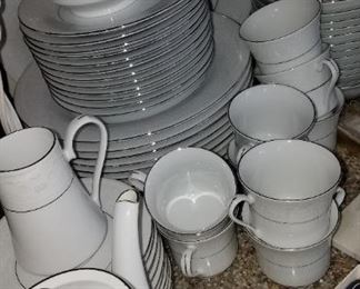 5 different sets of china. "Regent Collection" Ming China