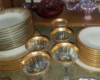 Much china. Haviland, Limoge