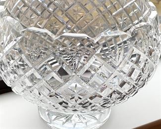 Footed Waterford Crystal Bowl - lovely sparking Waterford. You can never go wrong with the quality of Waterford. This lovely footed bowl measures 8.5" H x 8.25" across.