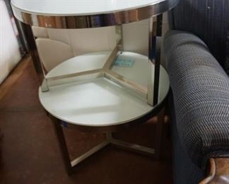 round side tables