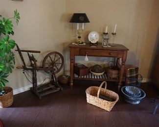 table, spinning wheel, decor