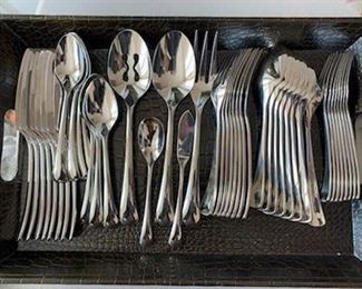 $75  Nambe 'Skye' flatware service for 8 plus 5 serving pieces, 37 pieces total, like new