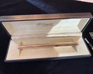 $60   S T Dupont Paris NIB  18K gold plate roller ball pen