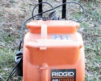 Portable Ridgid Electric Air Mover With Adjustable Handle 