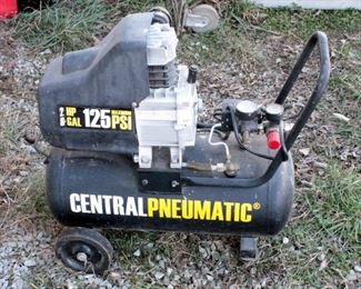 Central Pneumatic 8 Gallon Electric Air Compressor, Max PSI 125