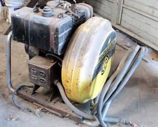 McCulloch Gas Powered Portable Generator, 3500 Watt, With 8 Horsepower Briggs And Stratton Motor