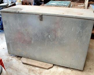 Galvanized Metal 3 Partition Feed Bunk With Lid,  34in x 57in x 23.5in 