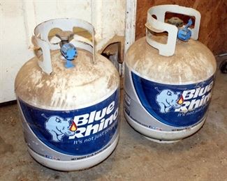 Blue Rhino 15 Pound Portable Propane Tanks, Full, Qty 2