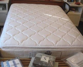 Adjustable Queen Size Bed.