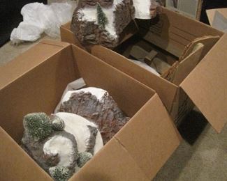 Train model mountains etc.