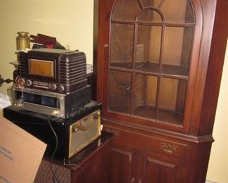 Vintage Hutch and electronics