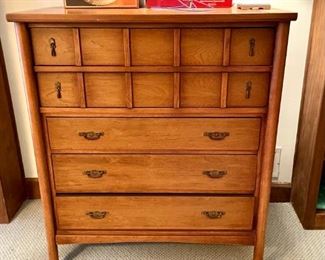 Chest of drawers that matches a bureau made by Mainline for Hooker Furniture teak wood