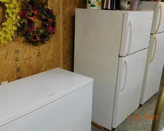Chest freezer, Refrigerators