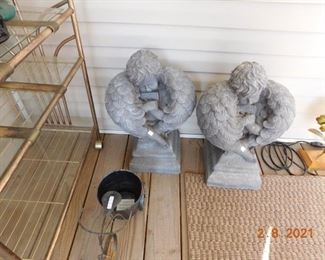 Lots of yard decorations.